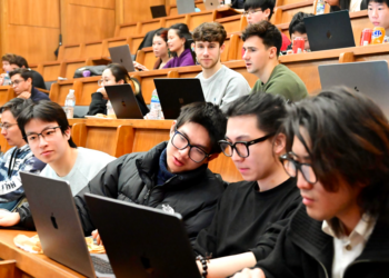 在黑客松撞见OpenClaw创始人：龙虾们还能干这些事？