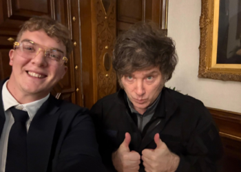 LIBRA丑闻升级：阿根廷总统7次通话记录与500万美元协议草案曝光