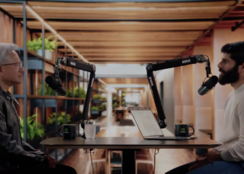 黄仁勋播客实录：英伟达的护城河，比芯片深得多